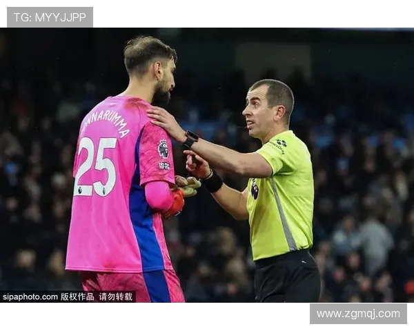 节礼日激战谢尔基致敬球队与球迷携手拼搏的足球之夜荣耀时刻共享